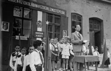 1947: Hetven éves úttörőmozgalom