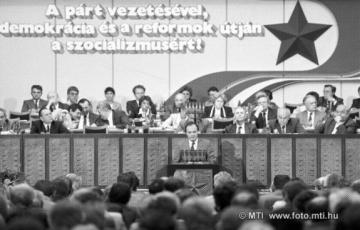 1989: Közvéleménykutatás az MSZMP választási esélyeiről.